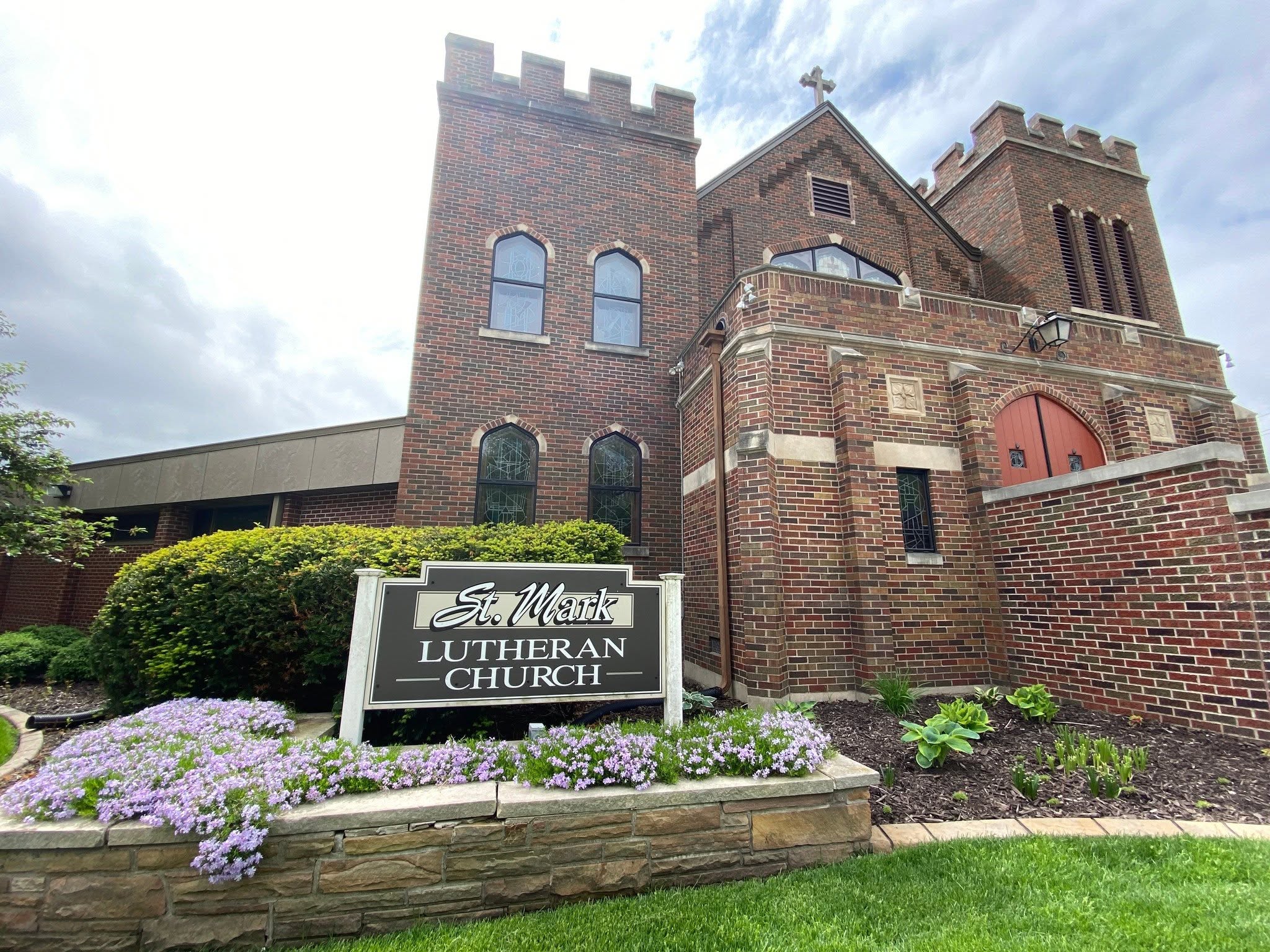 The front of St. Mark Lutheran Church on West 3rd Street in spring
